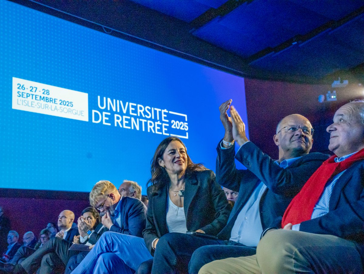 GrudlerCh's tweet photo. Clap de fin de l’Université de rentrée du @MoDem à l’Isle-sur-la-Sorgue.
Des débats de haut-niveau, une belle énergie collective et des valeurs claires : liberté, solidarité, humanisme, et une Europe forte. Plus que jamais mobilisés pour l’avenir!
À l’année prochaine! #URMoDem https://t.co/oO9xmOvpFu