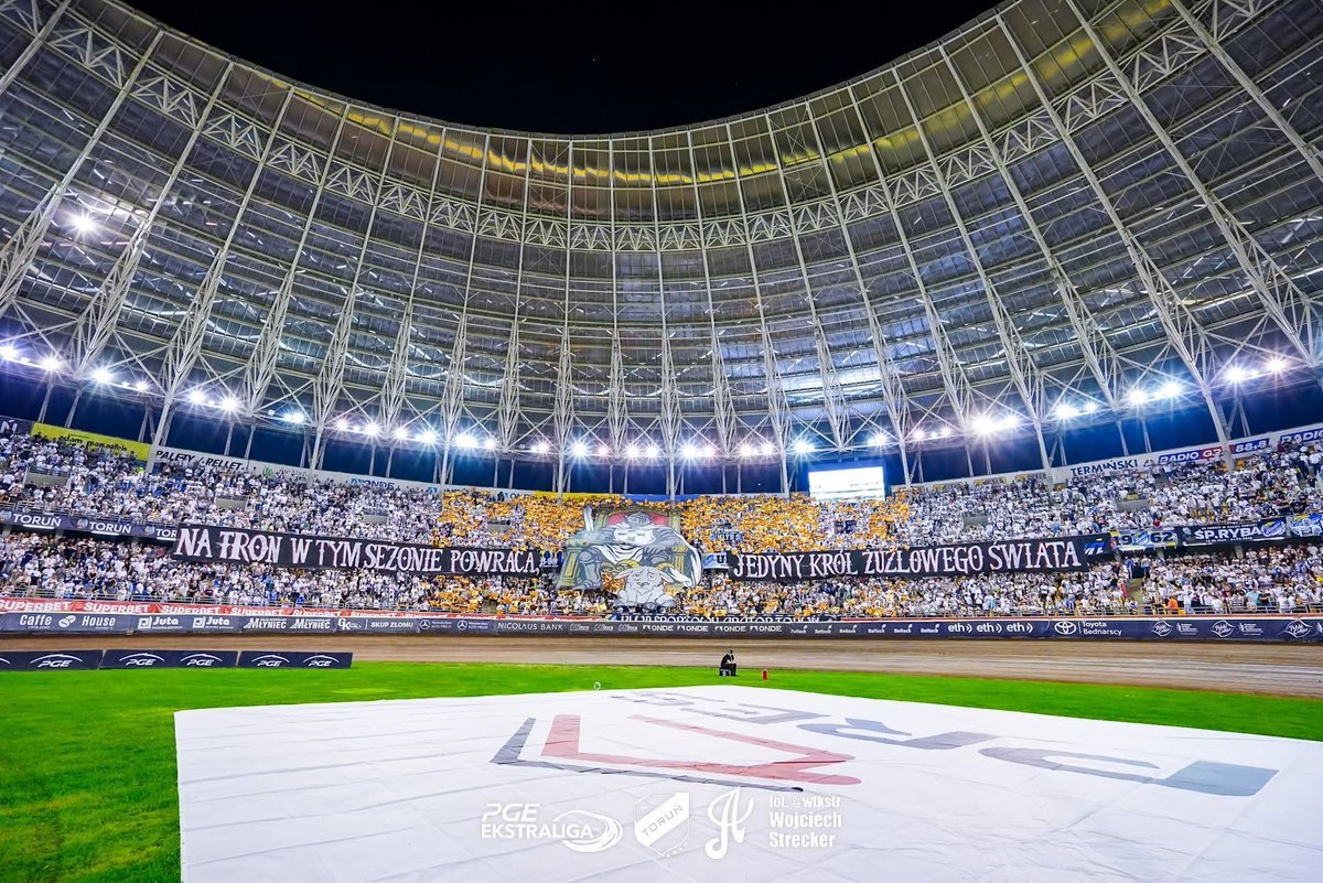 dyletancik's tweet photo. NA TRON W TYM SEZONIE POWRÓCIŁ JEDYNY KRÓL ŻUŻLOWEGO ŚWIATA!!!

JESTEŚMY

MISTRZAMI

POLSKI!

POKŁOŃCIE SIĘ NOWEMU PANU🏆🥳

#LUBTOR #speedway #żużel https://t.co/EkSm6gALW5