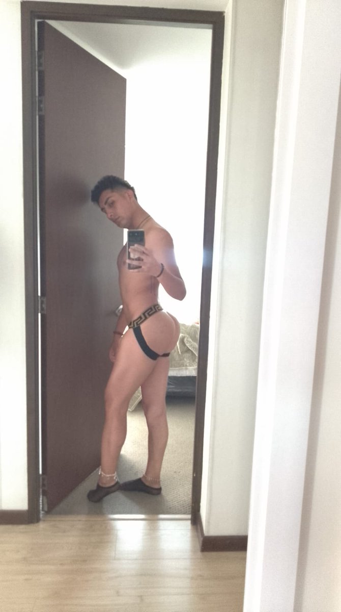 ALBERTO56370541's tweet photo. @lovertwinkboy21 Rica picha parce , cuando me da probar pues https://t.co/Gm2Gs5s37D