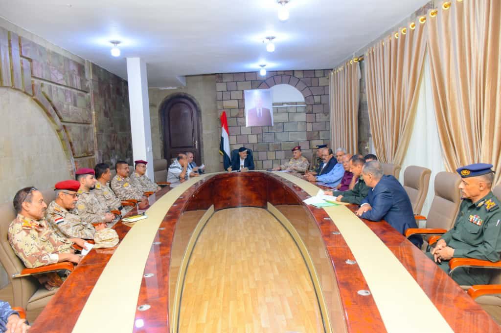 BarranPressE's tweet photo. #Taiz Security Chiefs Order Immediate Manhunt, Approve Disarmament Plan
#Yemen 

Details:
https://t.co/mYpCbmHPMM https://t.co/PpFvZG2kIG