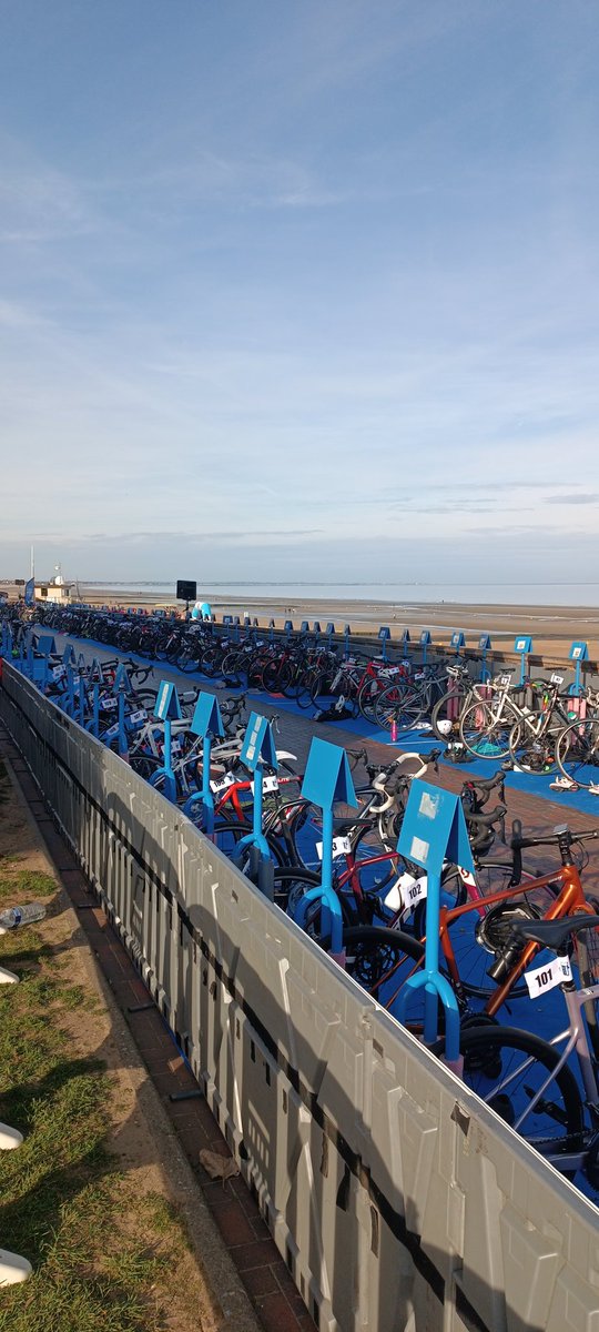 Rem94240's tweet photo. C'était un grand weekend de Triathlon à #Cabourg ! @FFTRI https://t.co/46e89i4JRO
