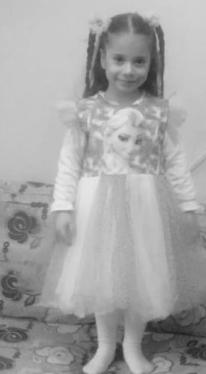 Tribünlerimizden Hamdullah Kızıltoprağın kızı Deren Mina vefat etmiştir. Başta ailesi olmak üzere tüm camiamızın başı sağ olsun.

#DerenMina