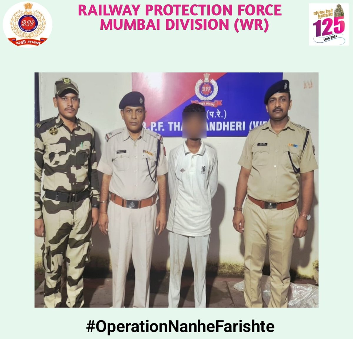 rpfwrbct's tweet photo. “RPF Post Andheri ने 12 वर्ष के बालक को रेलवे स्टेशन से सुरक्षित बचाया। SOP के अन���सार CWC Chairperson, Bandra को हस्तांतरण किया गया।
  #ChildSafety #RPF”
@rpfwr1 @WesternRly @drmbct @RailMinIndia https://t.co/aROKmyepkp