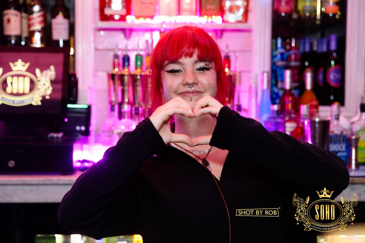 Friday night in Soho. 📸