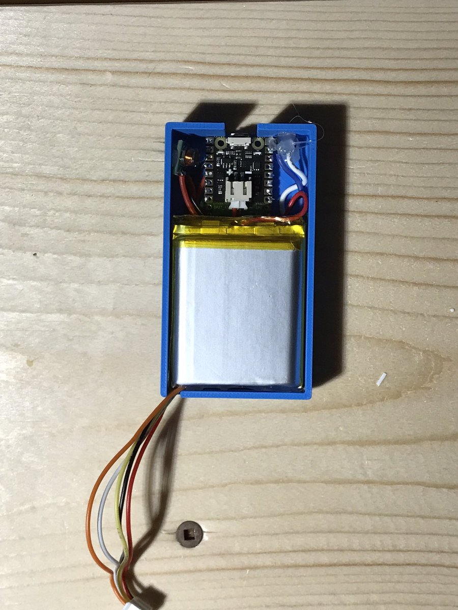 LinuxGameDotNet's tweet image. Wireless Bluetooth #Dreamcast controller prototype. Slight-to-no controller modification necessary.