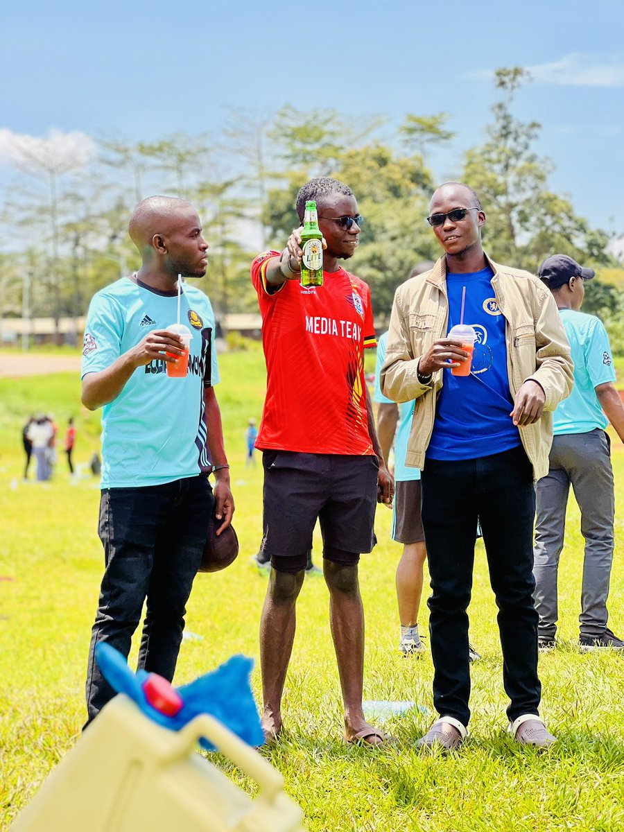 It's been an honor to finally meet him @TravelSpecialist  who not only flagged the KHOSA League but also shared with me and my colleague the art of business <a href="/EcakaraJames/">ECAJAY</a> branding which shows how ready he is to extend success to the fellow youths. 
He has shared with knowledge.