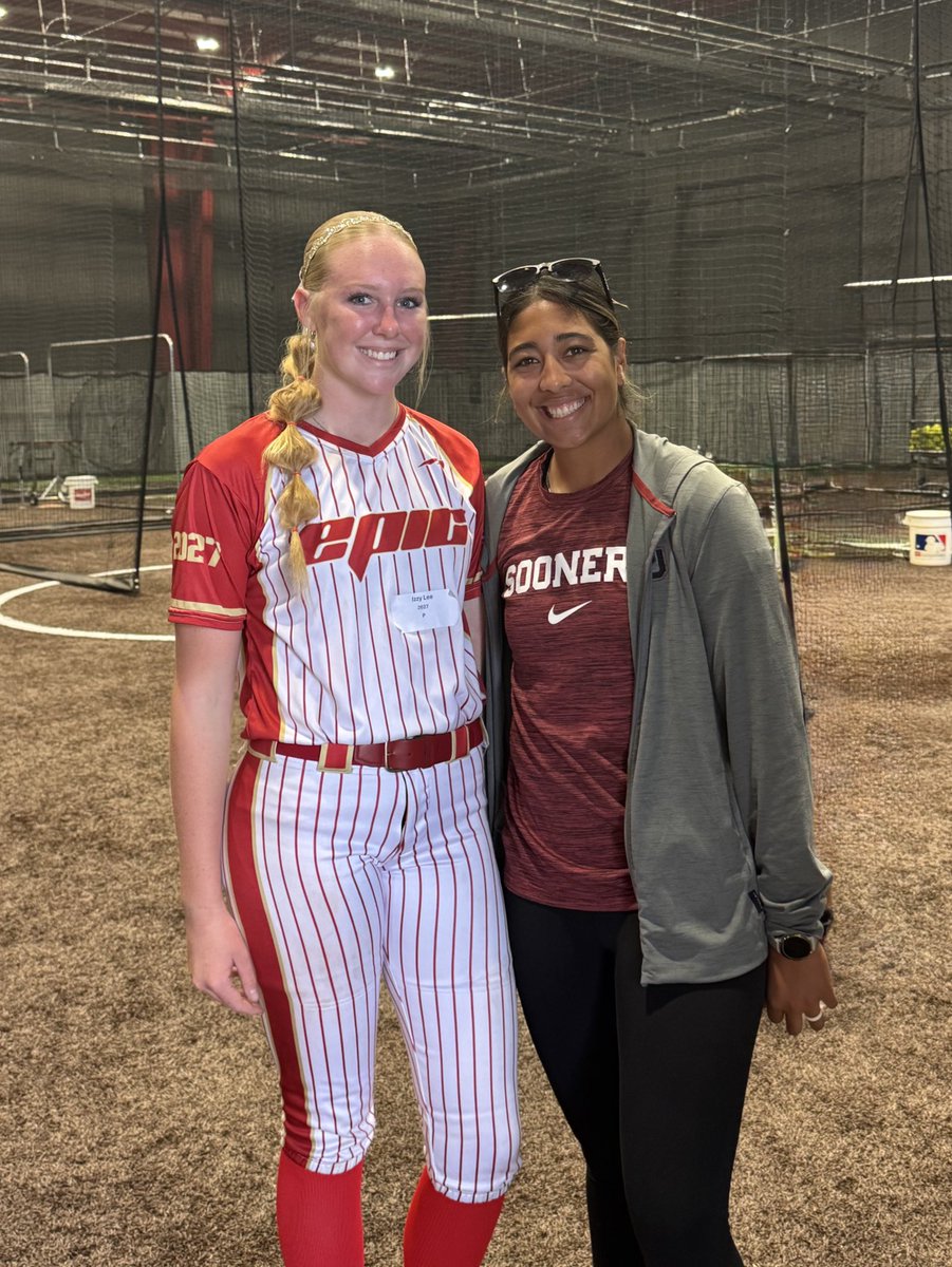 Izzy Lee (@izzyleesoftball) on Twitter photo BOOMER SOONER!!☝🏻❤️
Thank you Coach Gasso, Coach Rocha, and Coach JT for inviting me out this weekend! <a href="/OU_Softball/">Oklahoma Softball</a>
I learned so much from y’all and I truly believe I became a better player with all your help.
Also Tiare, you’re an amazing person and I’m so glad I got to meet BOOMER SOONER!!☝🏻❤️
Thank you Coach Gasso, Coach Rocha, and Coach JT for inviting me out this weekend! <a href="/OU_Softball/">Oklahoma Softball</a>
I learned so much from y’all and I truly believe I became a better player with all your help.
Also Tiare, you’re an amazing person and I’m so glad I got to meet