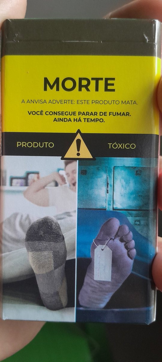 azkablamus's tweet photo. Ainda bem que esse só mata, não broxa. https://t.co/xIKhfL73UD