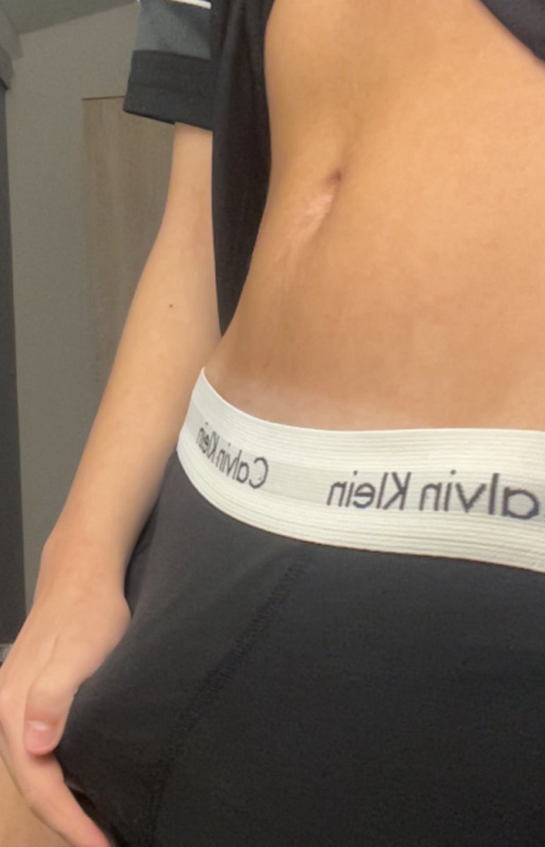 Duo_Hetero's tweet photo. Recherche pute bien salope qui raque pour ses maîtres. Venez en dm bande de petite salope venez raquer 💵💸💸🤪

RT si tu veux une photo de nos queues https://t.co/SeBxLq0uB0