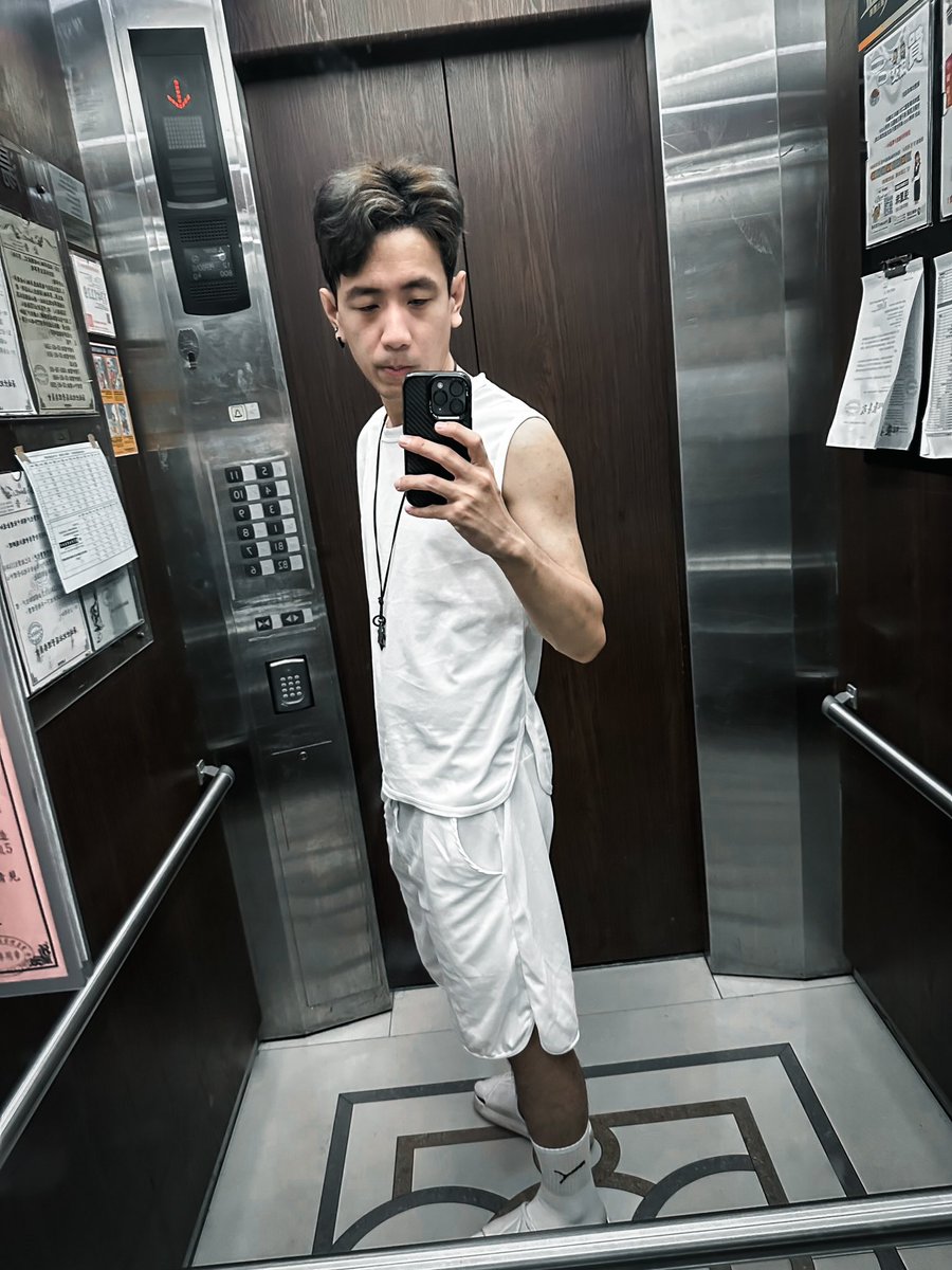 大半夜跑來別人家打炮🥵🥵🥵