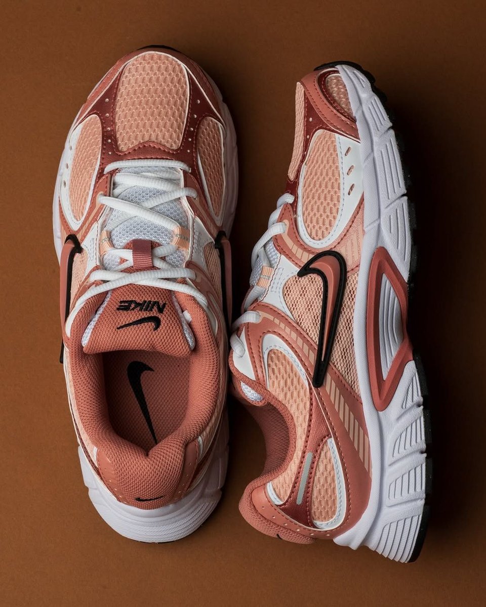 JustFreshKicks's tweet photo. Nike V5 RNR "Washed Coral" 🪸

https://t.co/BBdzYeY8gg https://t.co/3sxXQUxexG