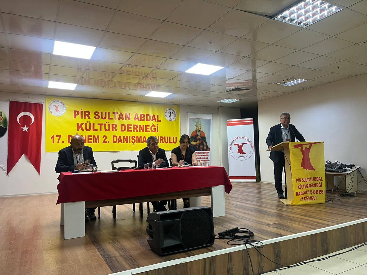 Pir Sultan Abdal Kültür Derneği 17. Dönem 2. Danışma Kurulu toplantımız PSAKD Kadıköy Şube ve İçerenköy Cemevinde gerçekleştirildi. PSAKD Sultangazi Şubesi olarak Danışma Kurulu'na katılarak görüşlerimizi ifade ettik.