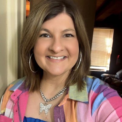 ErinMBayles's tweet photo. #NewProfilePic https://t.co/pOjUaa37m1