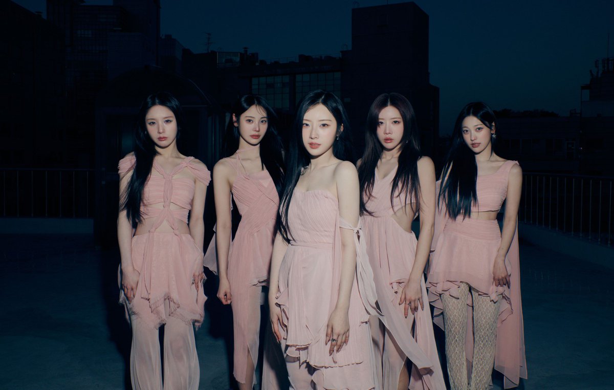 ARTMS_base's tweet photo. #ARTMS have officially declined performing at the upcoming #SuperBowl halftime show. (via HITSDD)

#아르테미스 #OURII https://t.co/QeKc4Annsf