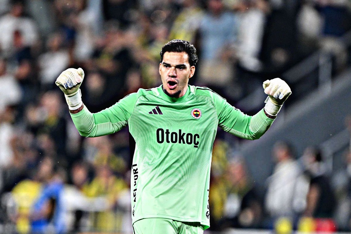 🔥Sosyal medyada güçlü olmak zorundayız. 

Tüm Fenerbahçelileri takipleşmeye davet ediyorum.

Bende dönüş sağlıyorum takiplere.