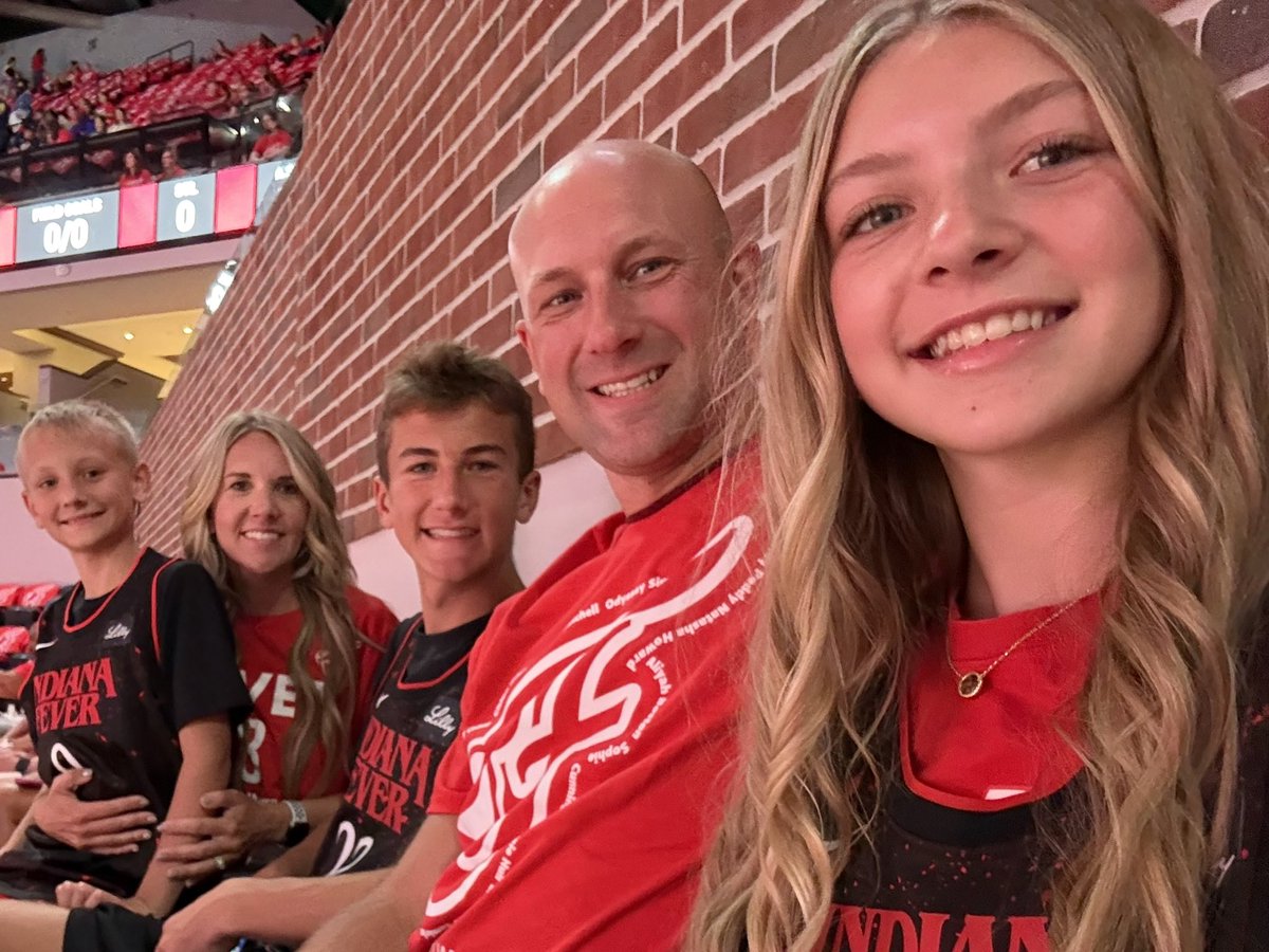 mapuck5's tweet photo. ❤️🏀❤️
#fevergamenight https://t.co/c9aaRmDRlf