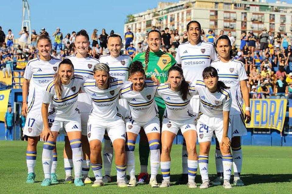 FAMUD_CAD's tweet photo. ARRANCA LA COPA LIBERTADORES FEMENINA: BOCA Y SAN LORENZO VAN POR LA GLORIA

Nota completa en nuestra web 👉https://t.co/8WZLkJlxb0 https://t.co/gDPQoLc504