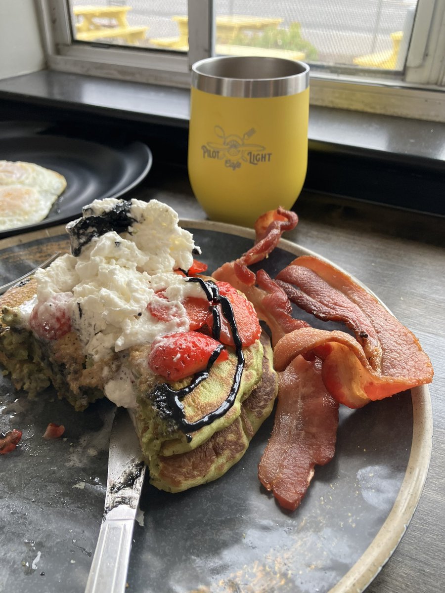 regulatorynerd's tweet image. Sneaky great breakfast and lunch spot in Half Moon Bay is Pilot Light. Run by Michelin starred chefs. Matcha pancakes are worth the trip from SF. Let us know if you’re coming so we can talk payments or 8U softball pitching tips.