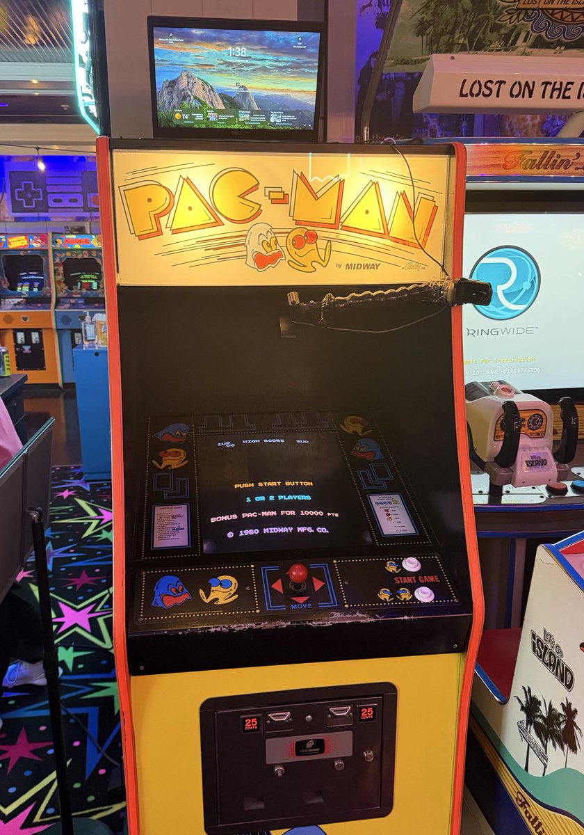 Hung out with the King today <a href="/BillyPacMan/">Billy Mitchell</a>