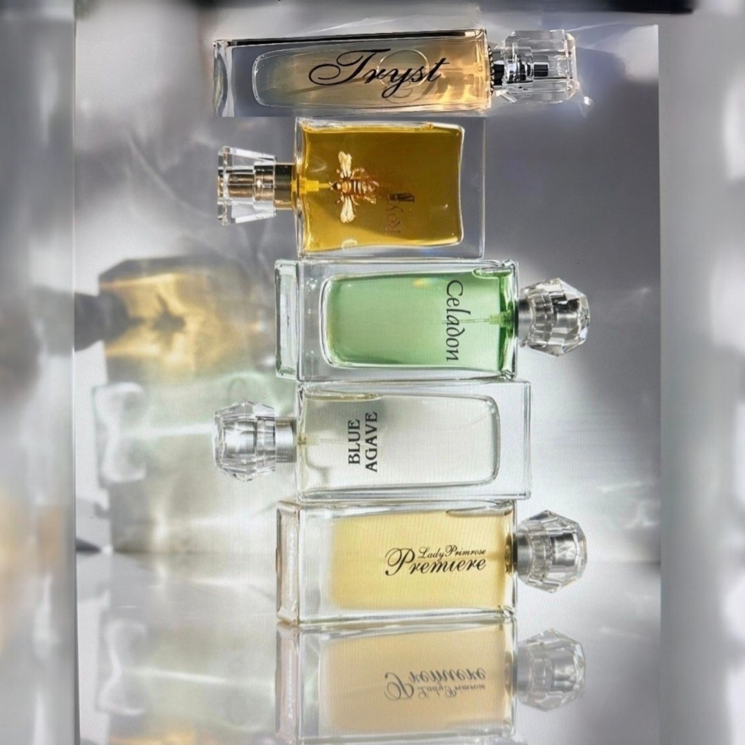 michellebalaz's tweet photo. ...Lady Primrose Eau de Parfums... luxurious ultra-fine blends distinguished with warm & sentimental profiles... step into the world of Lady Primrose... you are worth every scent...

#ladyprimrosefragrances
#ladyprimrose #luxuryperfume
#regalrefinedreminiscent
#aladyprimrosepromise