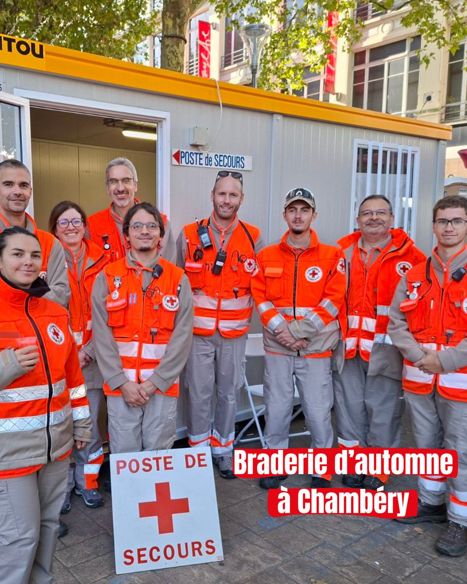 CroixRouge73's tweet photo. Ce week-end, nos bénévoles secouristes ont assuré plusieurs postes de secours ! 🚑

Nous avons pu garantir la sécurité et le bien-être de tous lors des événements du week-end, certains pour la première fois et d'autres qu'on retrouve chaque année.

Un immense merci à eux ❤️👏 https://t.co/R417uOPKeO