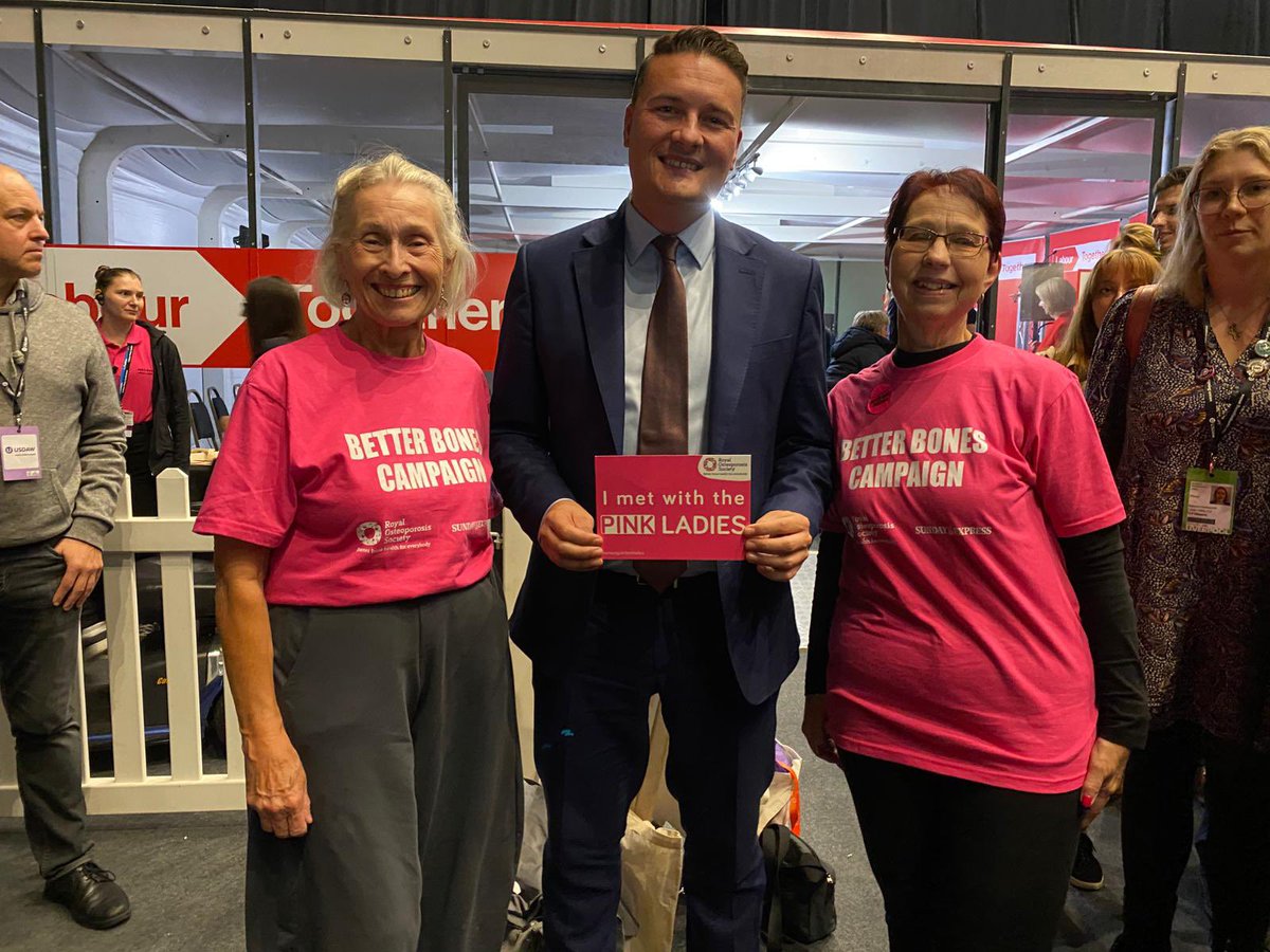 CraigJonesROS's tweet photo. Big thanks to @wesstreeting for stopping to talk to our #BetterBones Pink Ladies at #lab25 #pleasepublishtheboneplan https://t.co/Hr0mgbTA8L