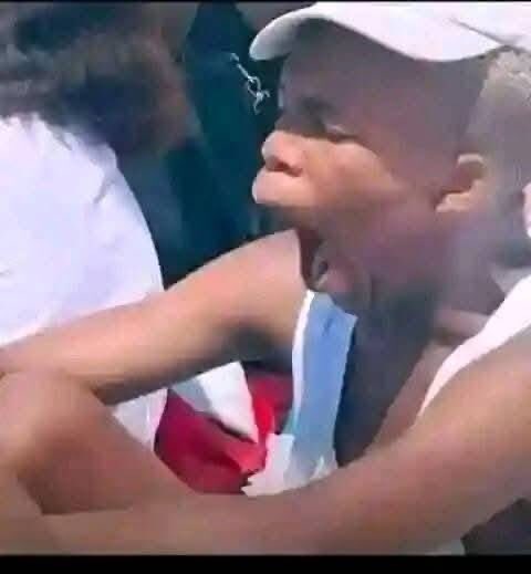 When they tell to make money and invest in yourself yet you live in Uganda😂😂😂