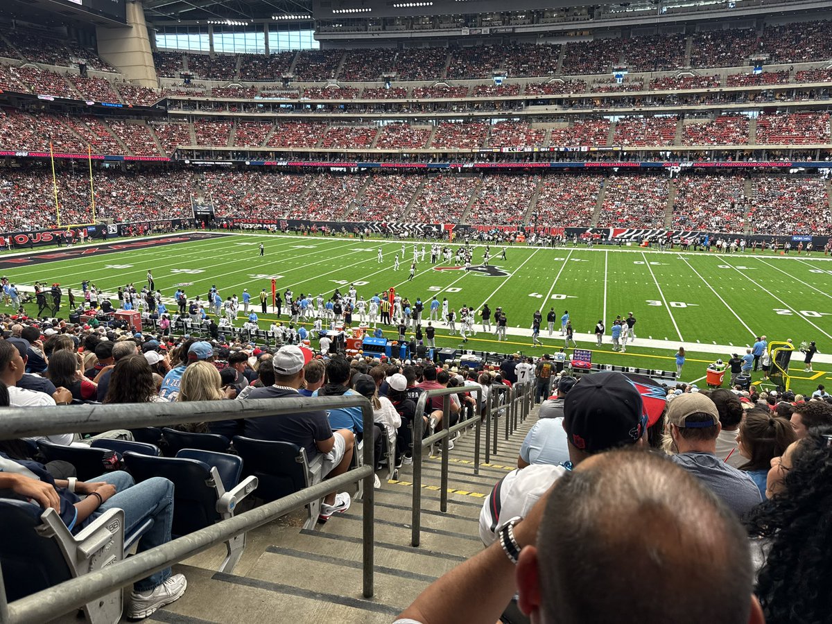 TreMarkStar tweet media