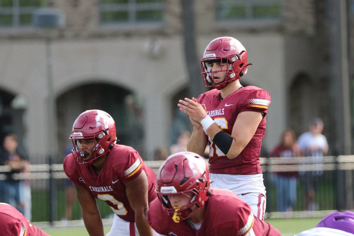 VICTORY SUNDAY🔥🔥

Your Cardinals are 3-1. 1-0 in the <a href="/Empire8/">Empire 8</a> 

#RollCards