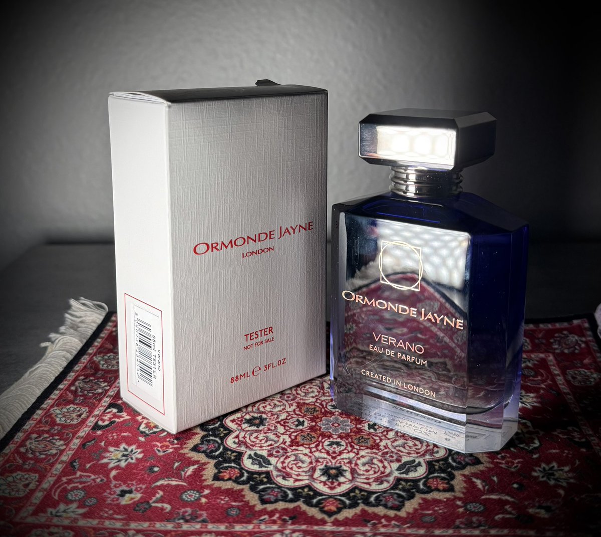 ارموند جين فيرانو 
تستر جديد بالكرتون 88 مل
المصدر موثوق
والشحن ع المشتري
السعر 580 ريال
#رابطة_عشاق_العطور