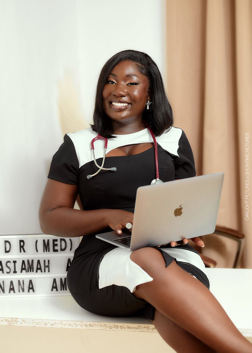 _asnanaama's tweet photo. Psalms 118:23 NIV
 "The Lord has done this, and it is marvelous in our eyes."
Officially Dr (Med) Nana Ama Acheampomaa Asiamah,  MBCHB🩺
KSMD Jubilee Class of 2025✨️

#KSMD25 #MedSchool https://t.co/lqv7wUHoxm