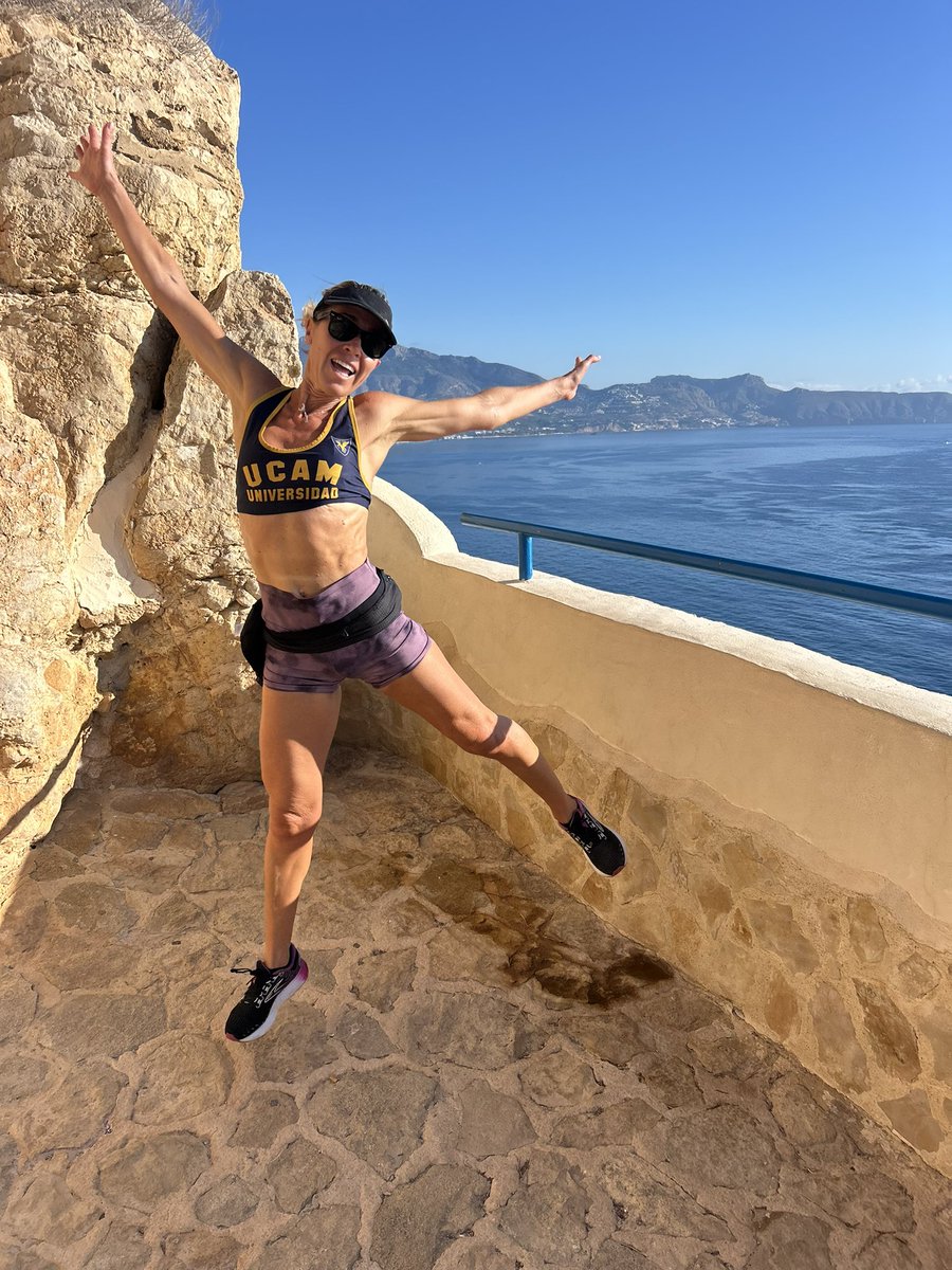 Primera semana de clases 💪, vamos a por el 3 curso 📗 de psicología en <a href="/UCAM/">UCAM Universidad</a> . Muy ilusionada de continuar con una formación tan valiosa en mi vida profesional  y personal.