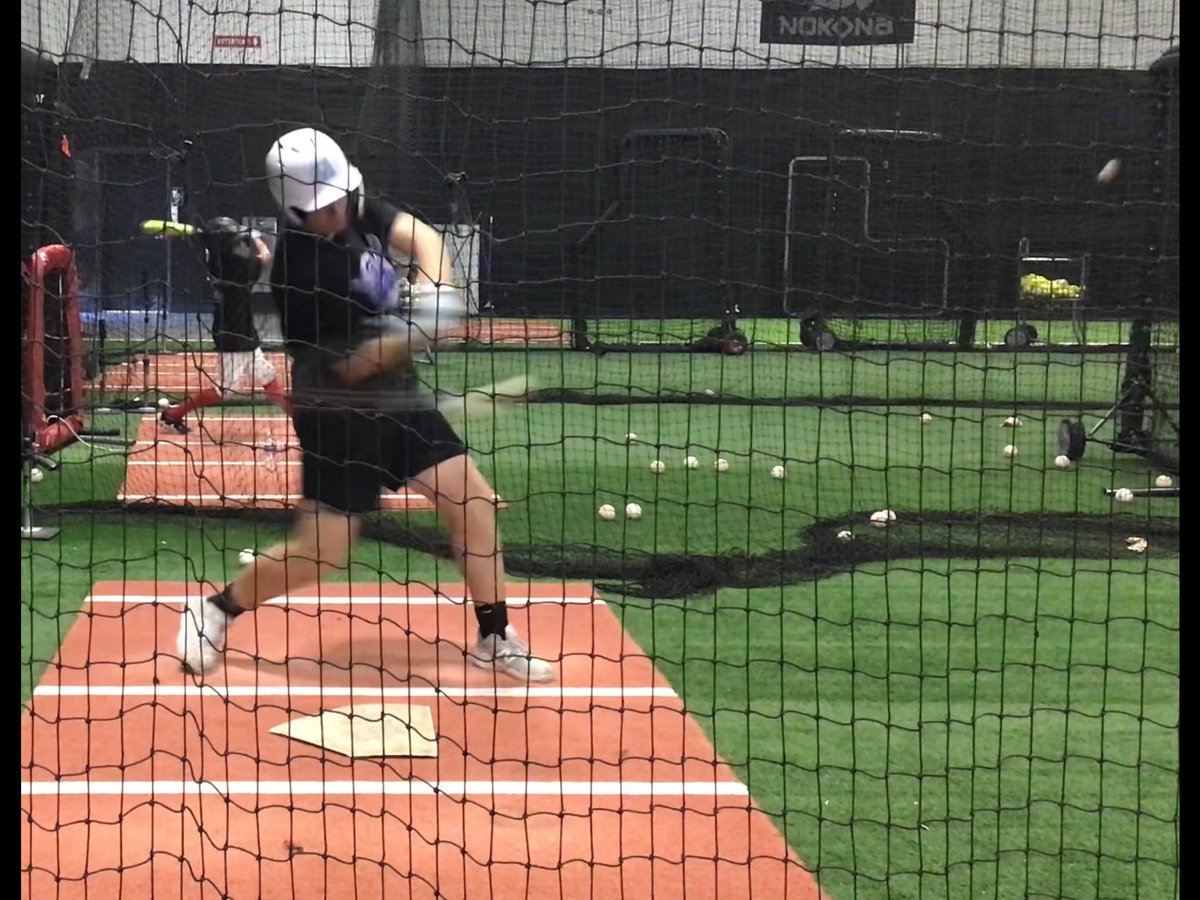 Jacob Murphy (Hitz Elite10U) and Dan Gunsell were the winners of the Hitting Competition. Jacob the winner in the 9-11 year old group and Daniel the winner in the 14-16 year old group.