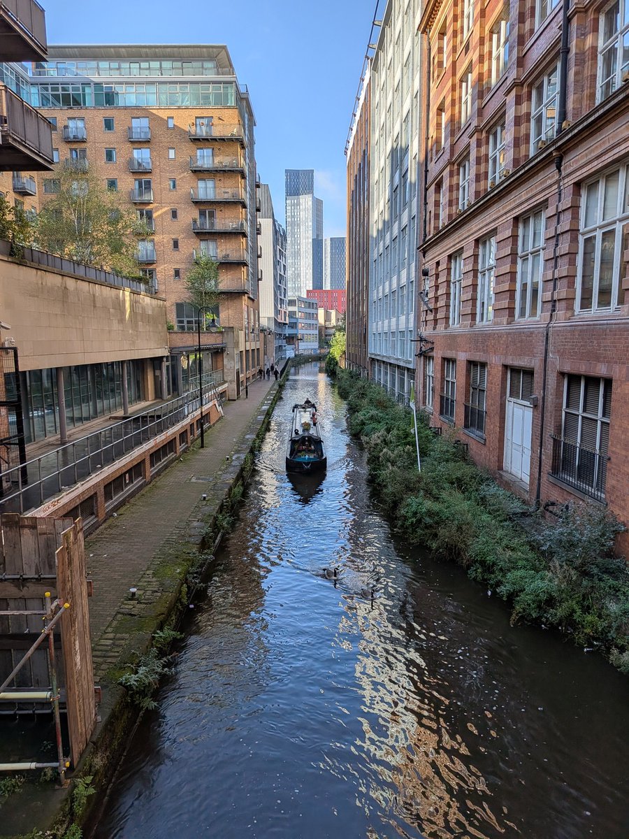 Rochdale Canal, Whitworth Street, Manchester.  Tib lock (Lock 89) leaking.  #rochdalecanal #hacienda #tiblock