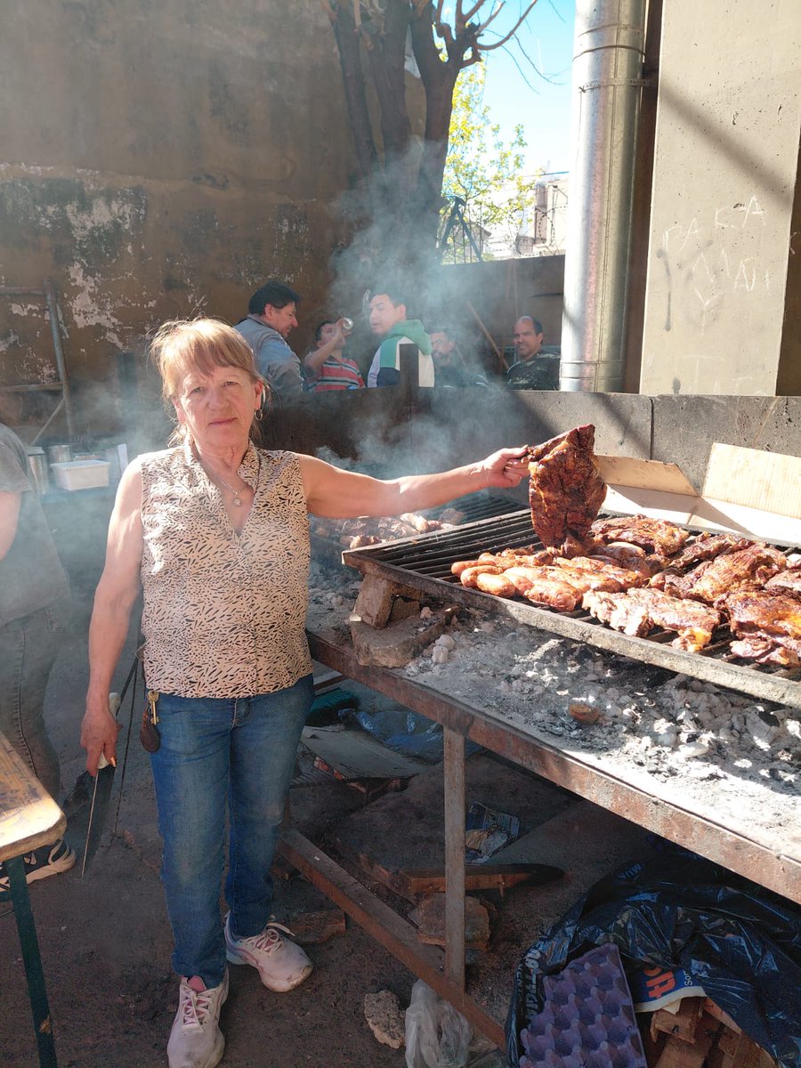 Domingo 28, festejando el día del Empleado de Comercio, junto a lxs trabajadores de Coto sucursal 48.
<a href="/cocorojas83/">Jose Rojas</a> <a href="/DanielOveja/">Daniel Ovejero</a> <a href="/gabyfranch77/">El PELA 85 🌶️</a> <a href="/VaneRamos1402/">Vanesa Ramos</a> <a href="/CarlosPerezSEC/">Carlos Pérez</a>