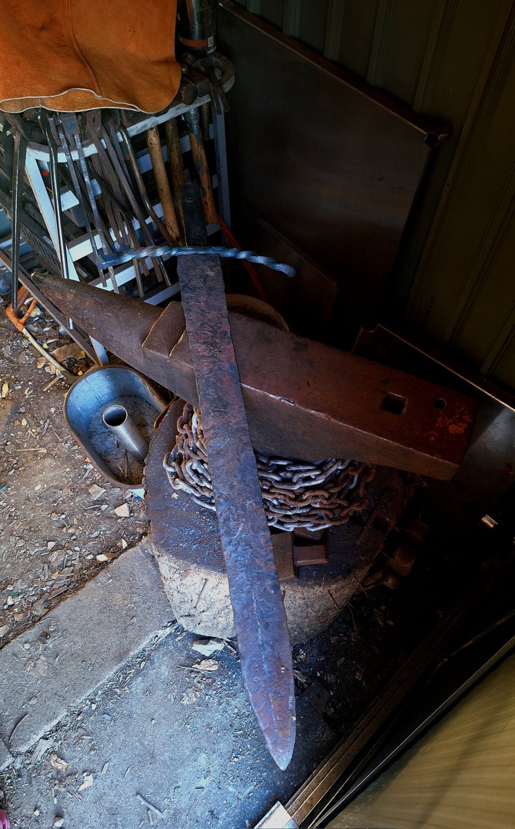 the-smiling-smithy tweet media