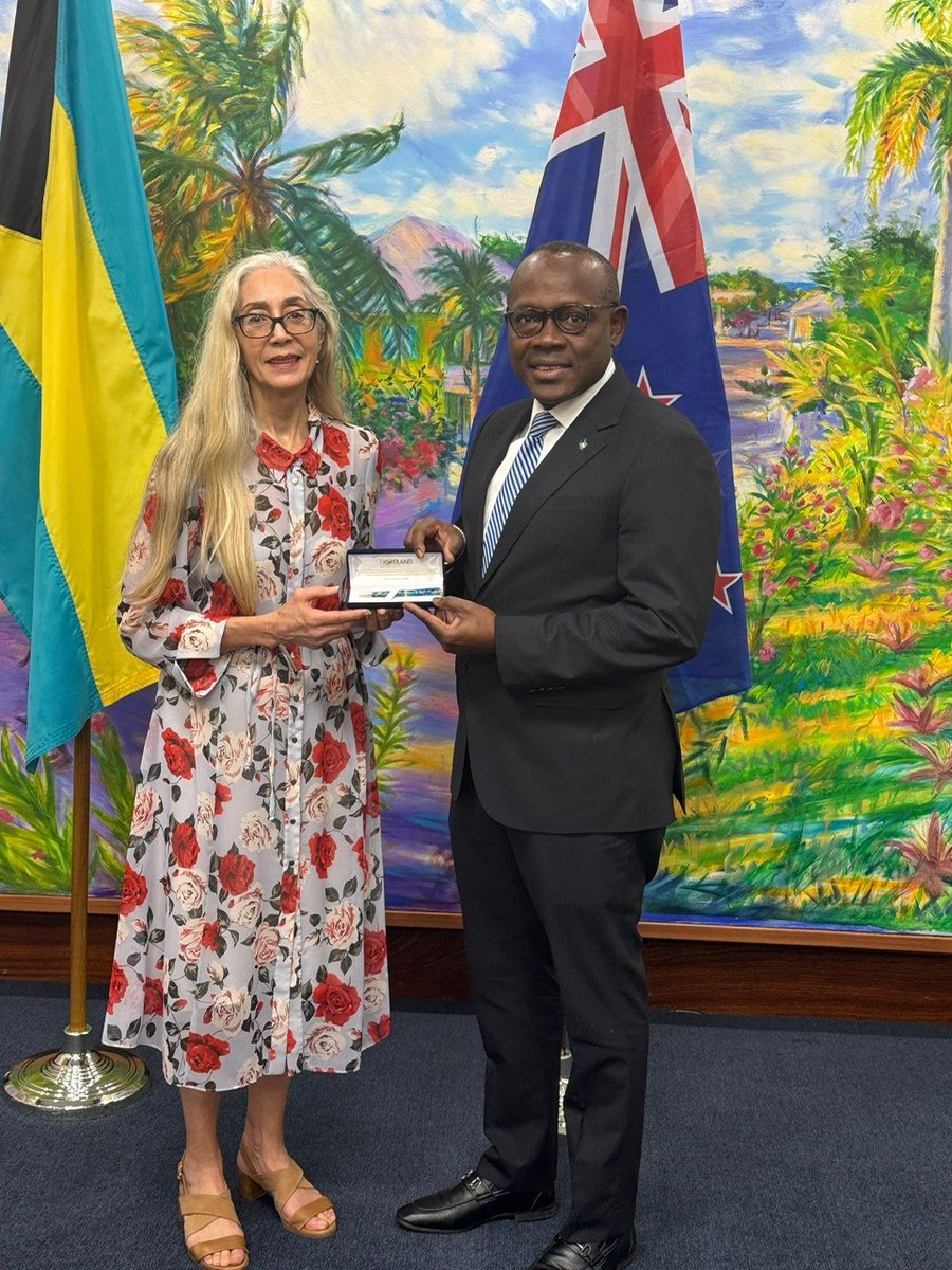 NZinCaribbean's tweet photo. While in The Bahamas, High Commissioner Te Puni held discussions with Acting Prime Minister Chester Cooper, reaffirming the warm and longstanding relationship between New Zealand and The Bahamas, and opportunities to deepen bilateral ties. https://t.co/pEJiv8sgNp