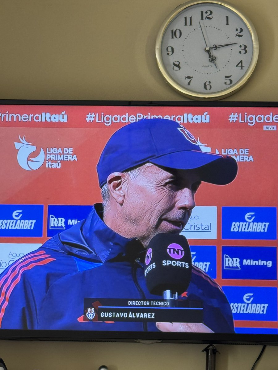 vcarvalloc's tweet photo. Viejo CTM  #VamosLaU https://t.co/QscETPuM28