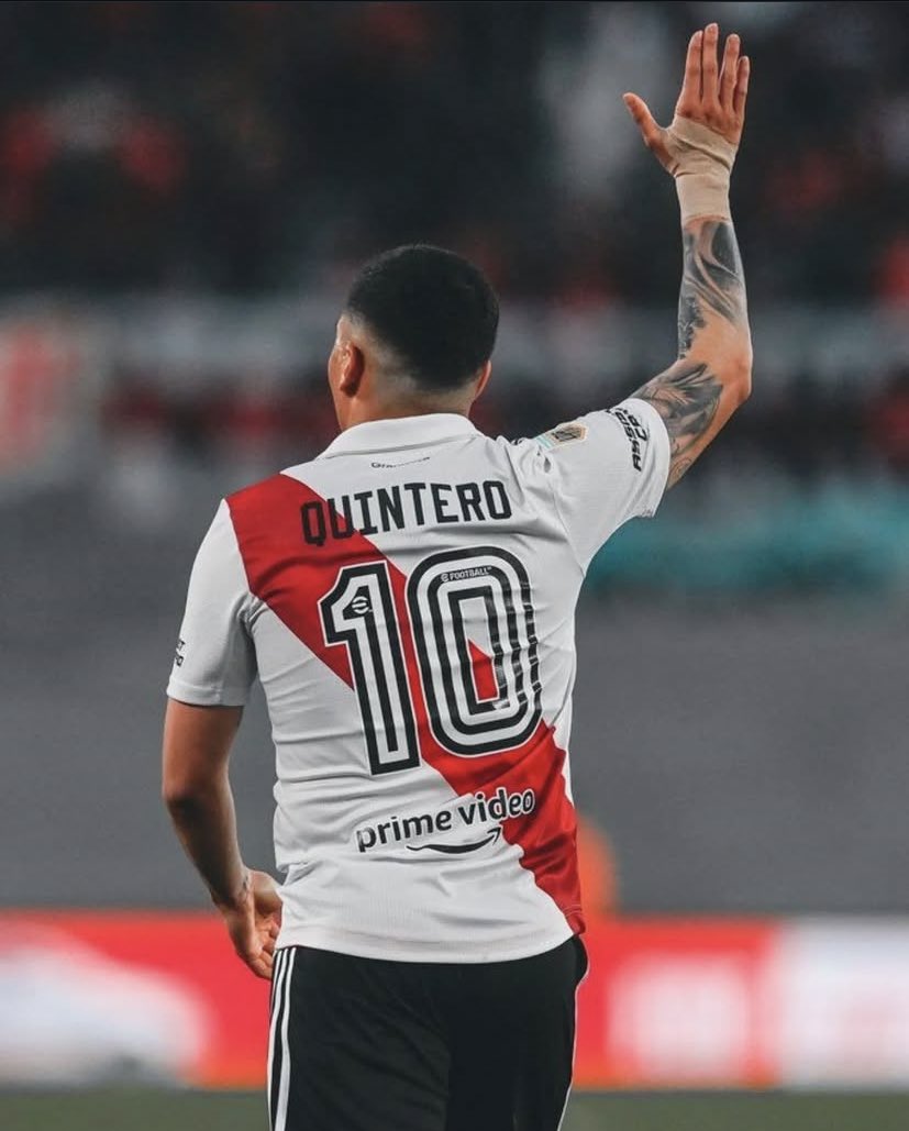 El único del plantel que sabe donde está. 

Juan Fernando Quintero.