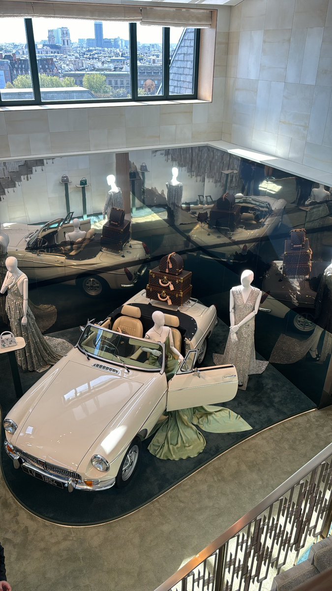 DevynButler7's tweet image. LV Exclusive 🫰🏾 @LouisVuitton @Pharrell