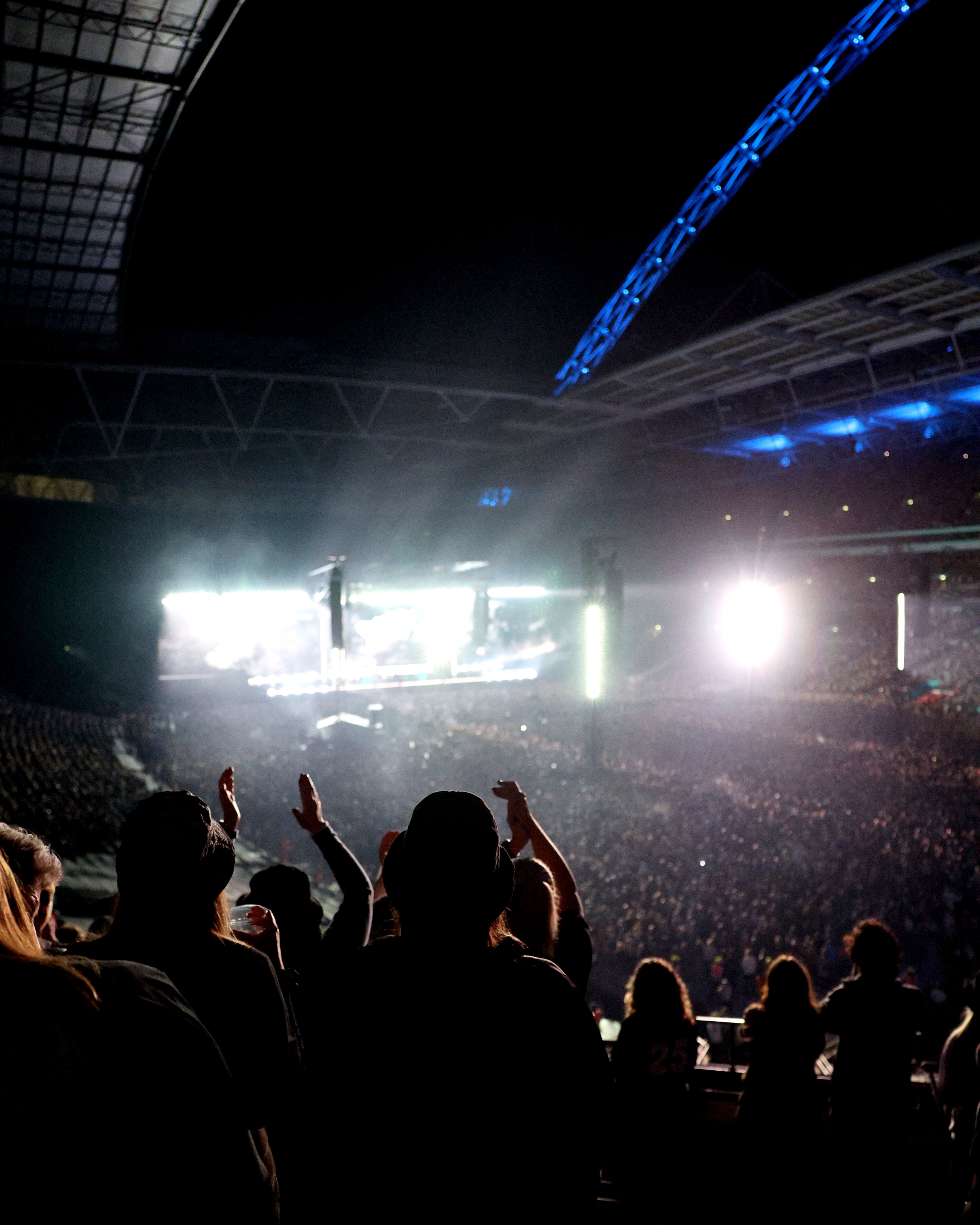 ☆WEMBLEY STADIUM16.8.97SONGS&VISIONS Wembley Stadium on X: 