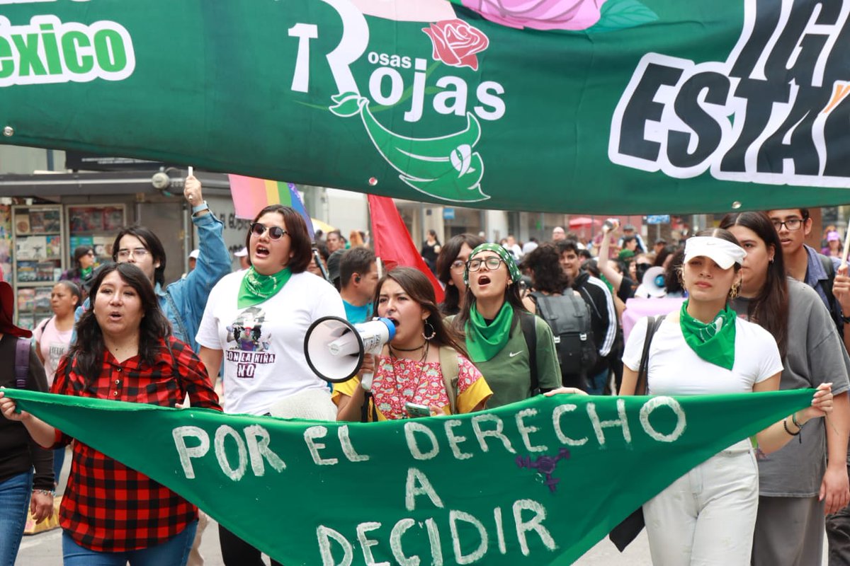 laprensaoem's tweet photo. #EnImágenes 📷
🟢🗣️Inicia la marcha #28S, sobre Paseo de la Reforma, donde colectivos feministas piden despenalizar el aborto en todo el país 

📷 Sergio Vázquez / La Prensa 
📲 https://t.co/cKMPoQGBnB https://t.co/Z0ZmyflaJy