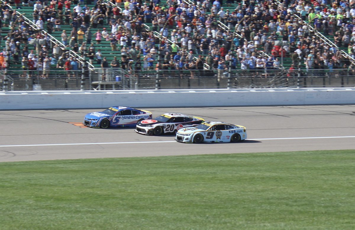 BobFullThrottle's tweet photo. 🤯 Some HARD side-by-side racing caught by GFT's @NikolaiPCulp Stage 2 action 3-wide @chaseelliott > @CBellRacing > @KyleLarsonRacin battle at @kansasspeedway in the #HollywoodCasino400 
@NASCAR #3wide https://t.co/nJIyASksI2