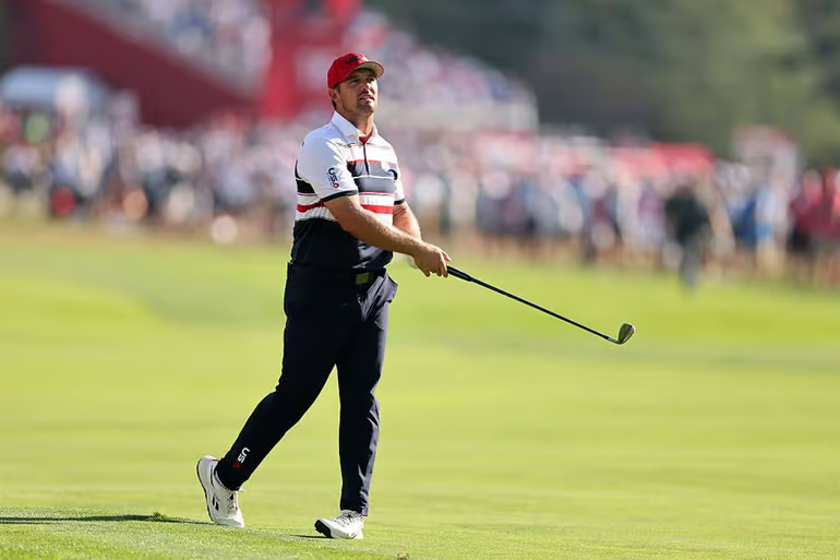 BPINewsOrg's tweet image. Bryson DeChambeau’s birdie putt on 16 lips out, and Matt Fitzpatrick misses his chance to seal at least a half.

Fitzpatrick holds a narrow 1UP lead with two holes remaining. 

#RyderCup #Fitzpatrick