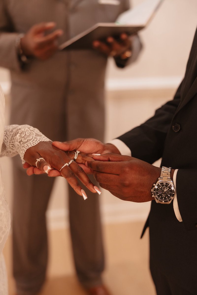 zeejeazy's tweet photo. New wife on the block 💍 https://t.co/N7fwLuccSp
