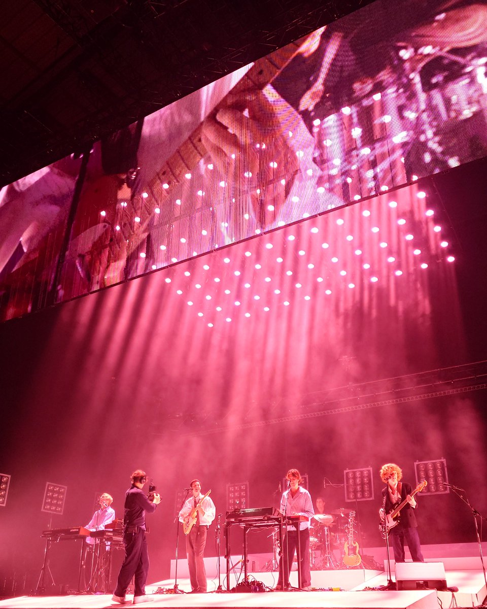 Loic_Brohard's tweet photo. Parcels
Wembley Arena, London (27/09/2025) https://t.co/kPQL1N0z5J