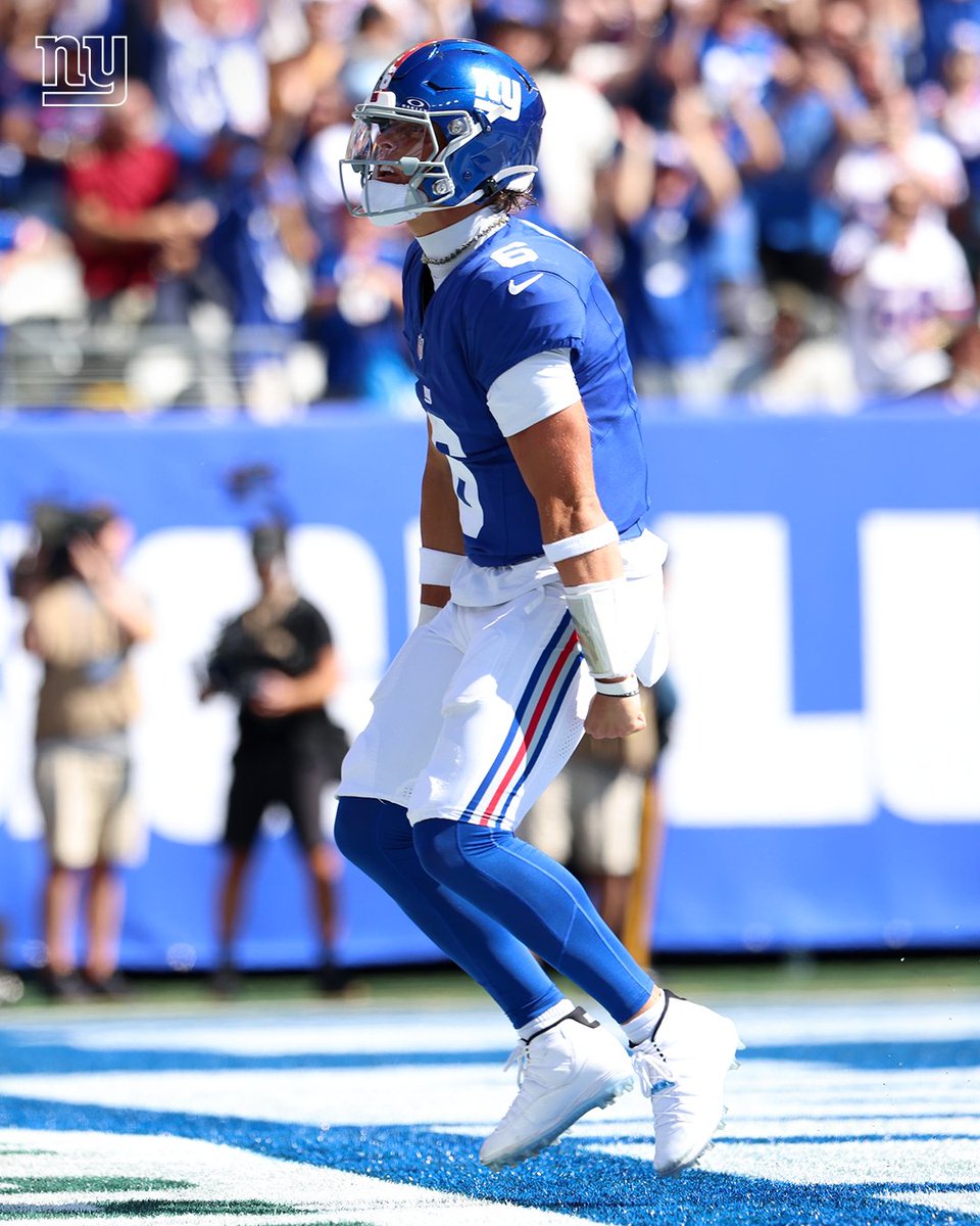Dan_Salomone's tweet photo. Giants defeat Chargers 21-18 in Jaxson Dart's first start

Instant Analysis ⤵️

📰: https://t.co/WinNXldcCu https://t.co/0GUSc0M13j