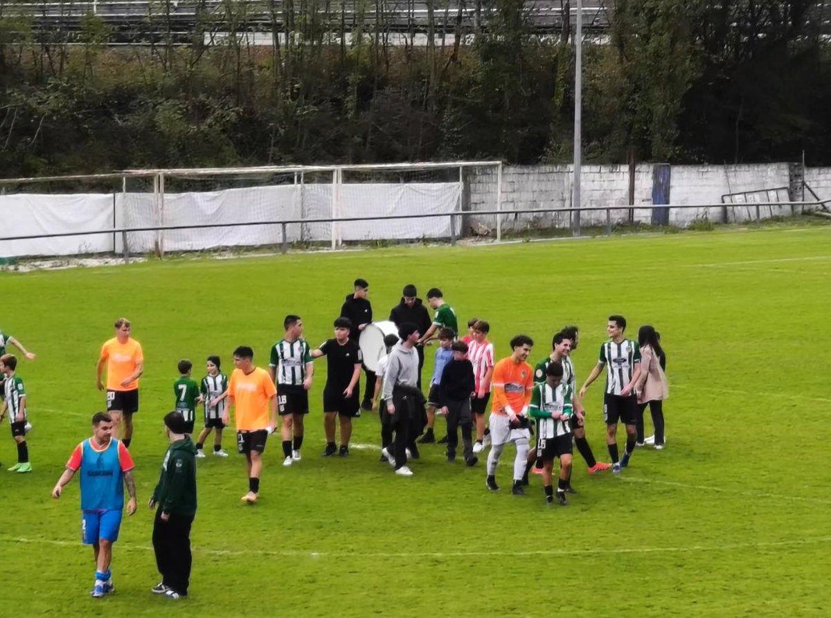 laminadelfutbol's tweet photo. Resultados en Segunda RFFPA, grupo 2:

🔸 Celtic de Puerto 0-0 Grujoan

🔸 Nalón 3-1 Turón (Pali x2, Corbi | Javier)

🔸 Lealtad B 1-0 Lada Langreo (Camilo)

🔸 Guillén Lafuerza 0-5 Madalena Morcín (Daniel x2, Marc, Juan, Víctor Manuel) https://t.co/8wsx9ccBi6