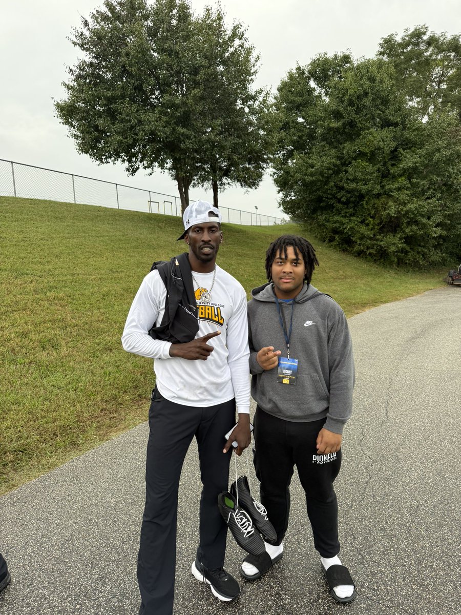 Elijah Hawley tweet media