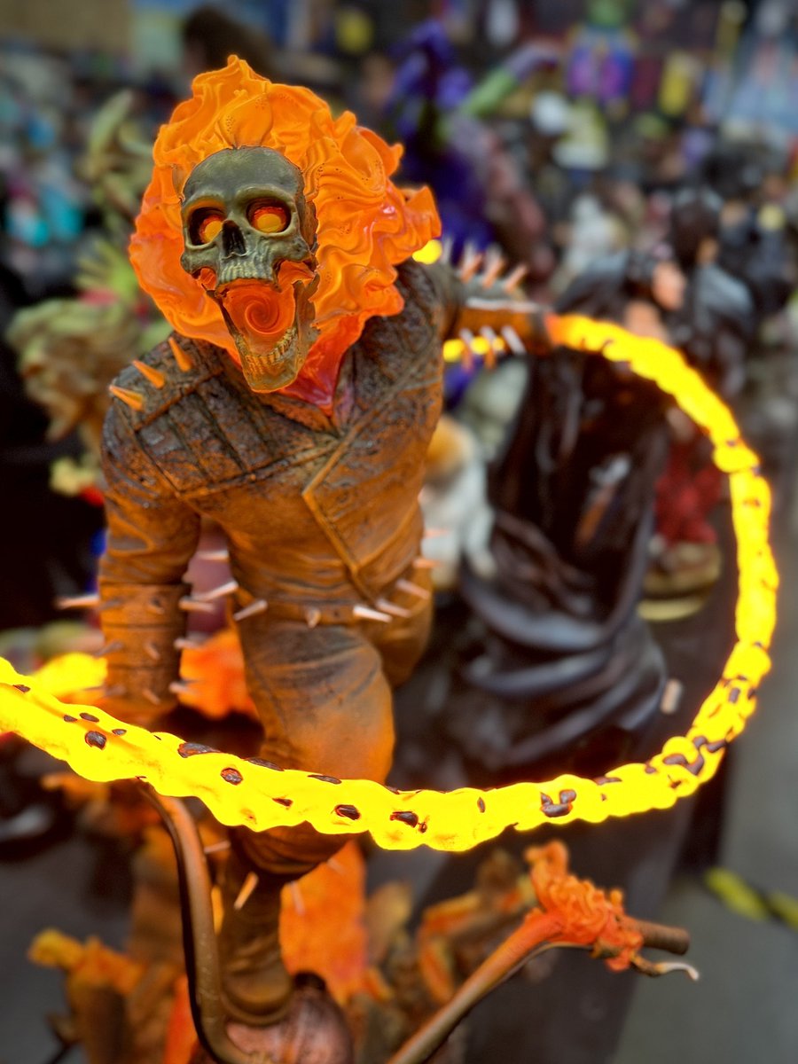 Having a blast at LA Comic Con 2025
#lacc #lacomiccon #comiccon #convention #comic #comics #losangeles #losangelescomiccon #anime #con